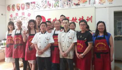 成都小吃5G影院天天爽成人免费下载